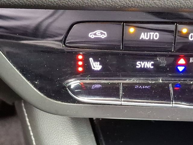 Used 2022 Buick Envision Essence w/ Technology Package I image 24