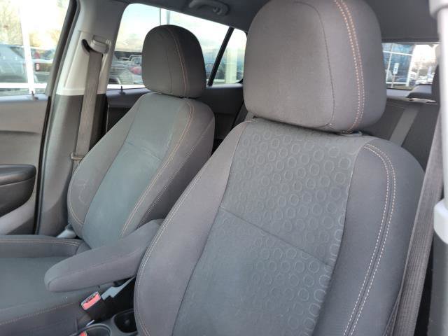 Used 2022 Chevrolet Trax LS w/ Tint and Cruise Package image 16