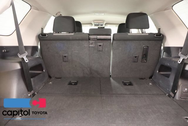 Used 2024 Toyota 4Runner SR5 AWD/4WD image 25
