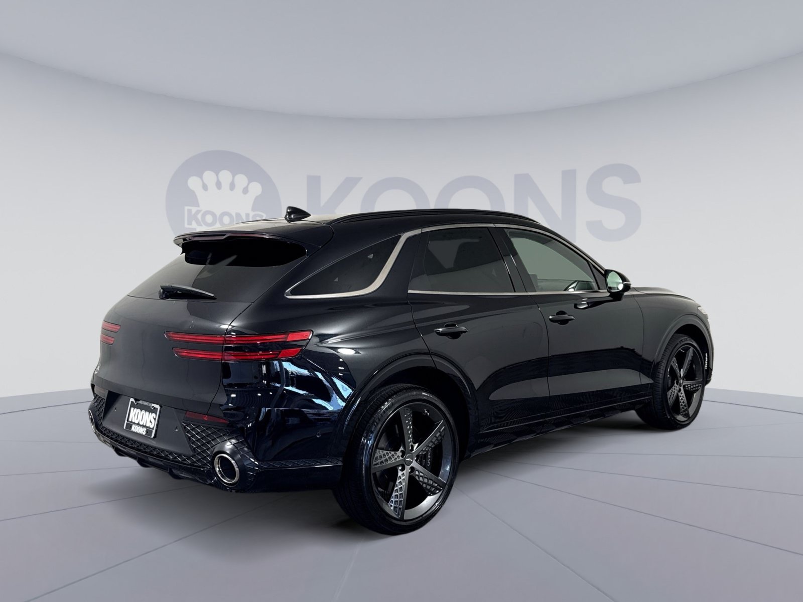 Used 2024 Genesis GV70 3.5T Sport w/ Sport Prestige Package AWD/4WD image 7