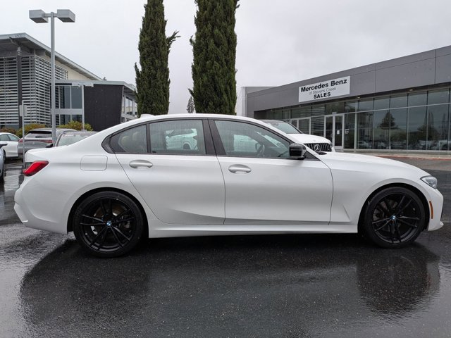 Used 2021 BMW 330i Sedan w/ M Sport Package image 4