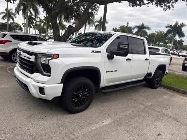 Used 2024 Chevrolet Silverado 2500 LTZ w/ LTZ Plus Package AWD/4WD image 1
