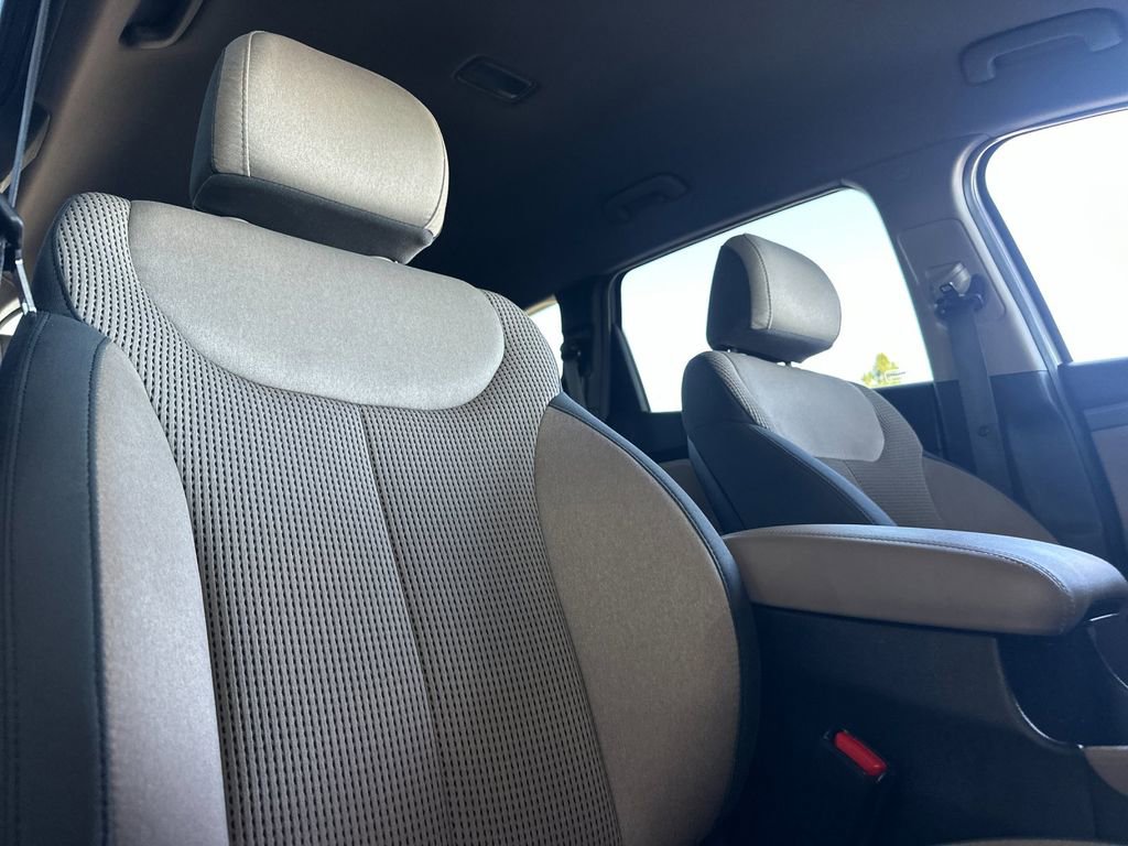 Used 2020 Hyundai Santa Fe SEL image 17