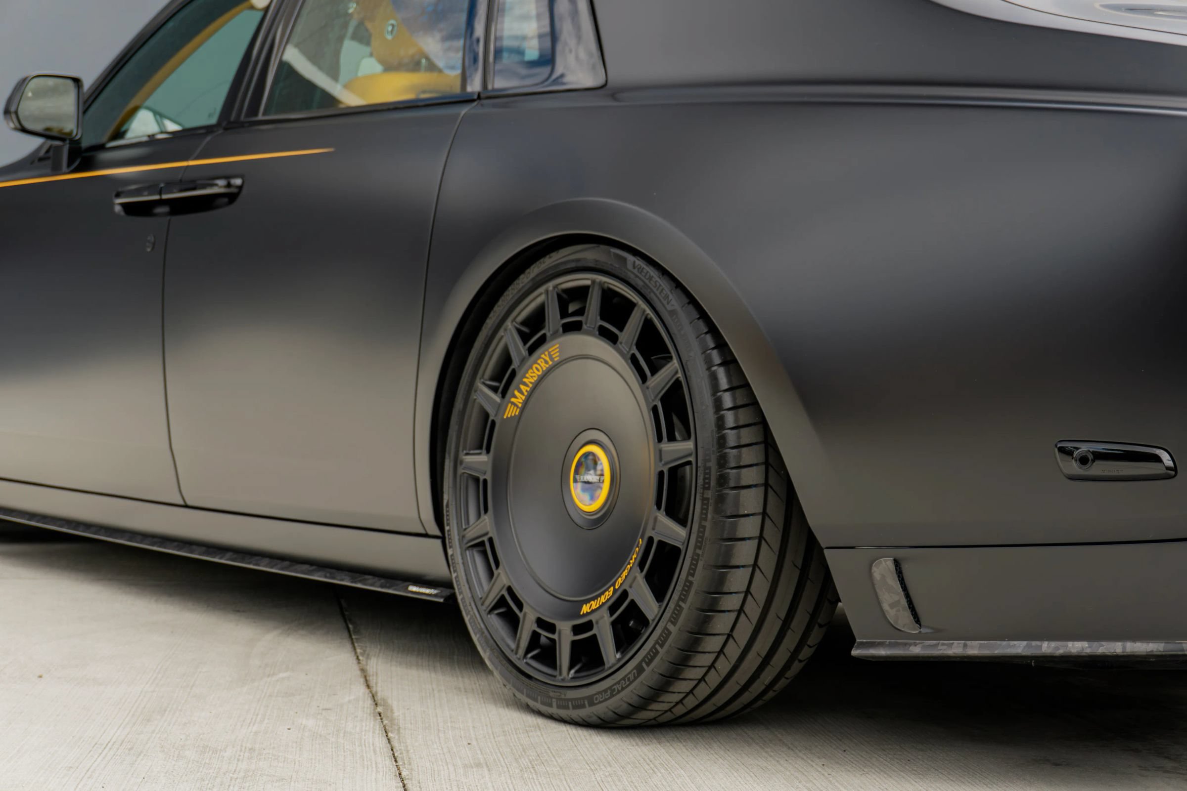 Used 2027 Rolls-Royce Phantom Sedan RWD image 63