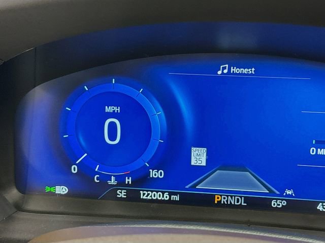 Used 2024 Ford Explorer King Ranch w/ Technology Package image 12