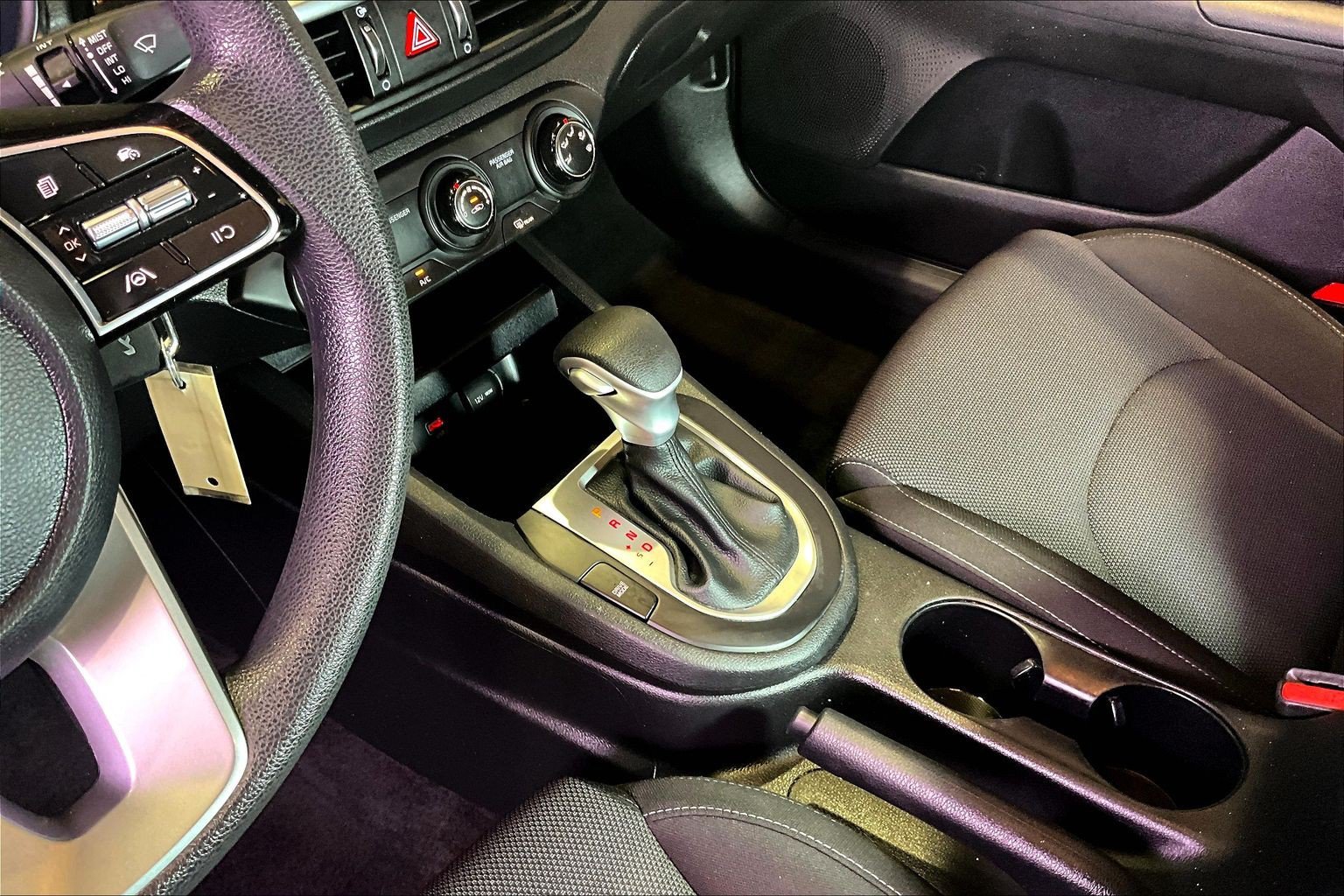 Used 2023 Kia Forte LXS w/ LXS Technology Package FWD image 18