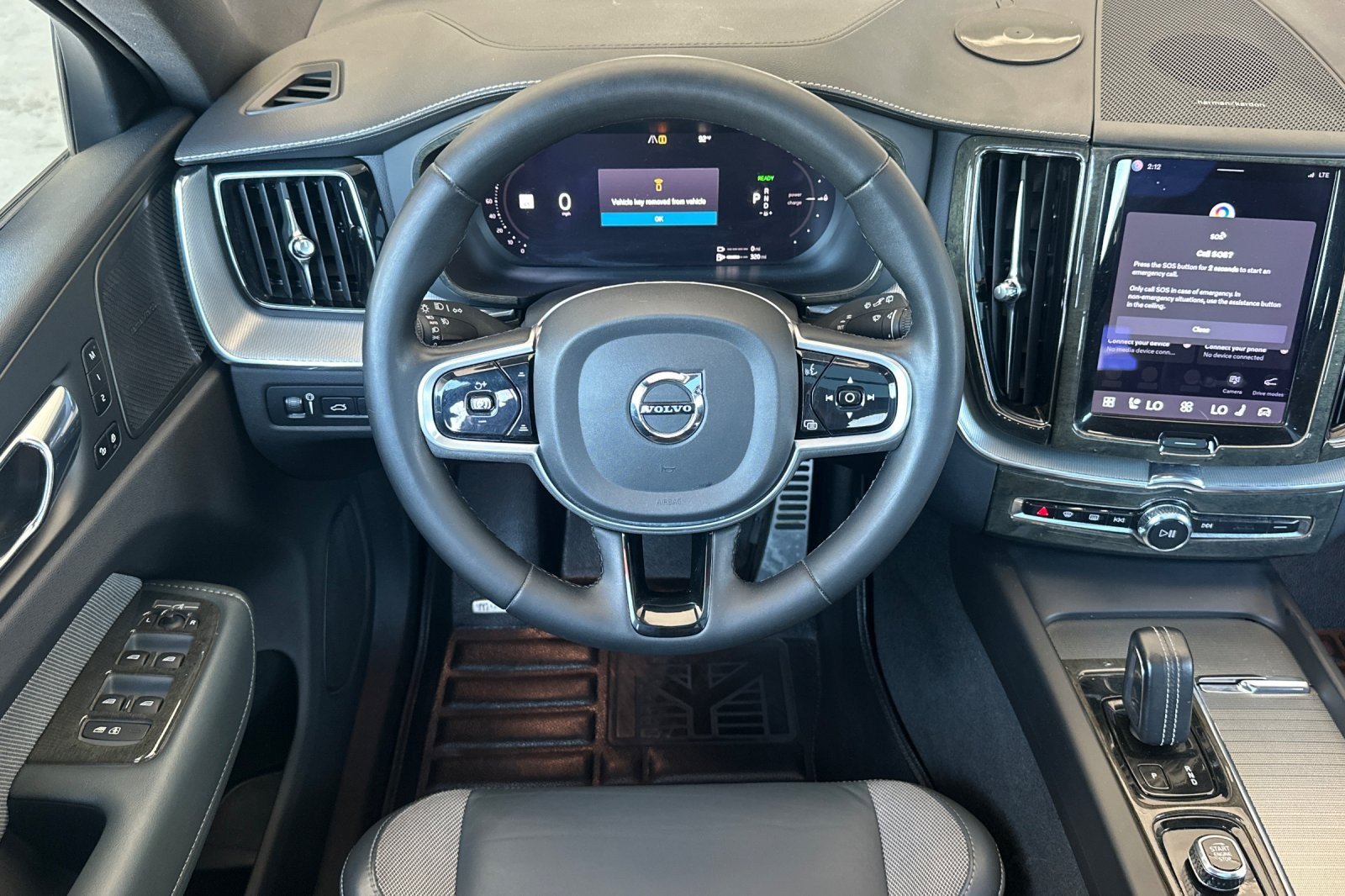 Used 2022 Volvo XC60 T8 R-Design w/ Advanced Package AWD/4WD image 13