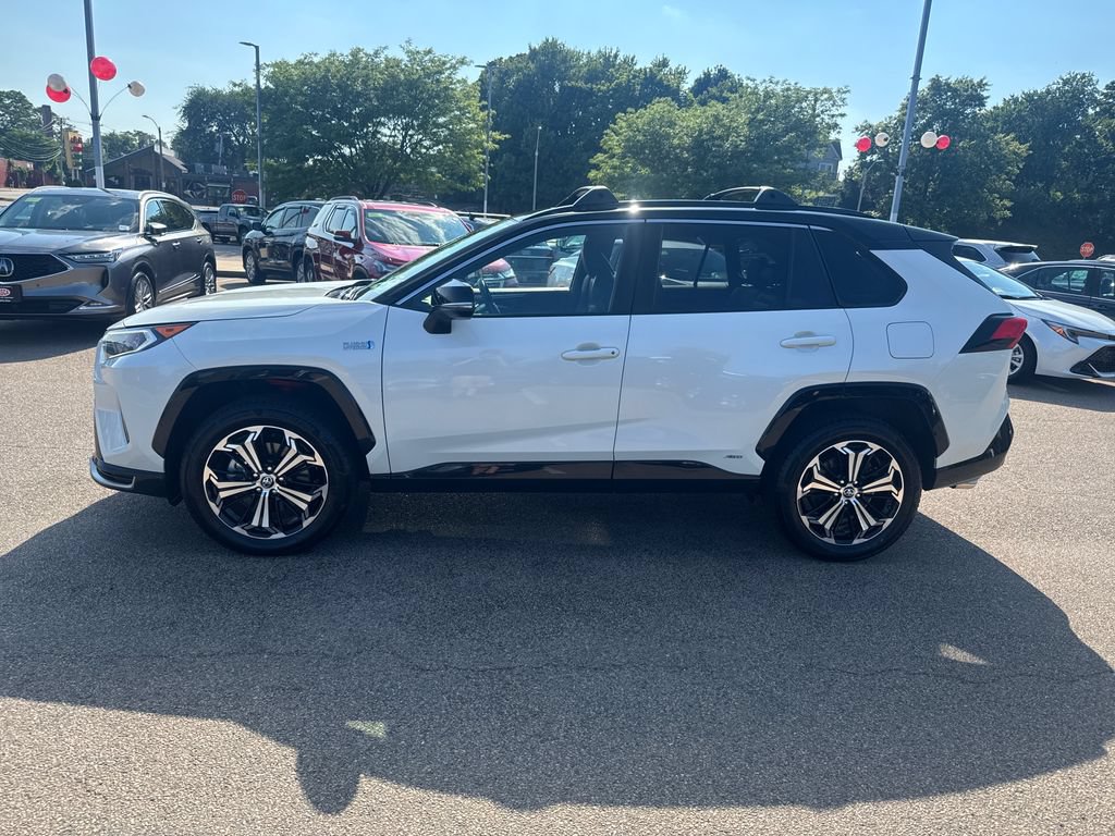 Used 2021 Toyota RAV4 XSE AWD/4WD image 4