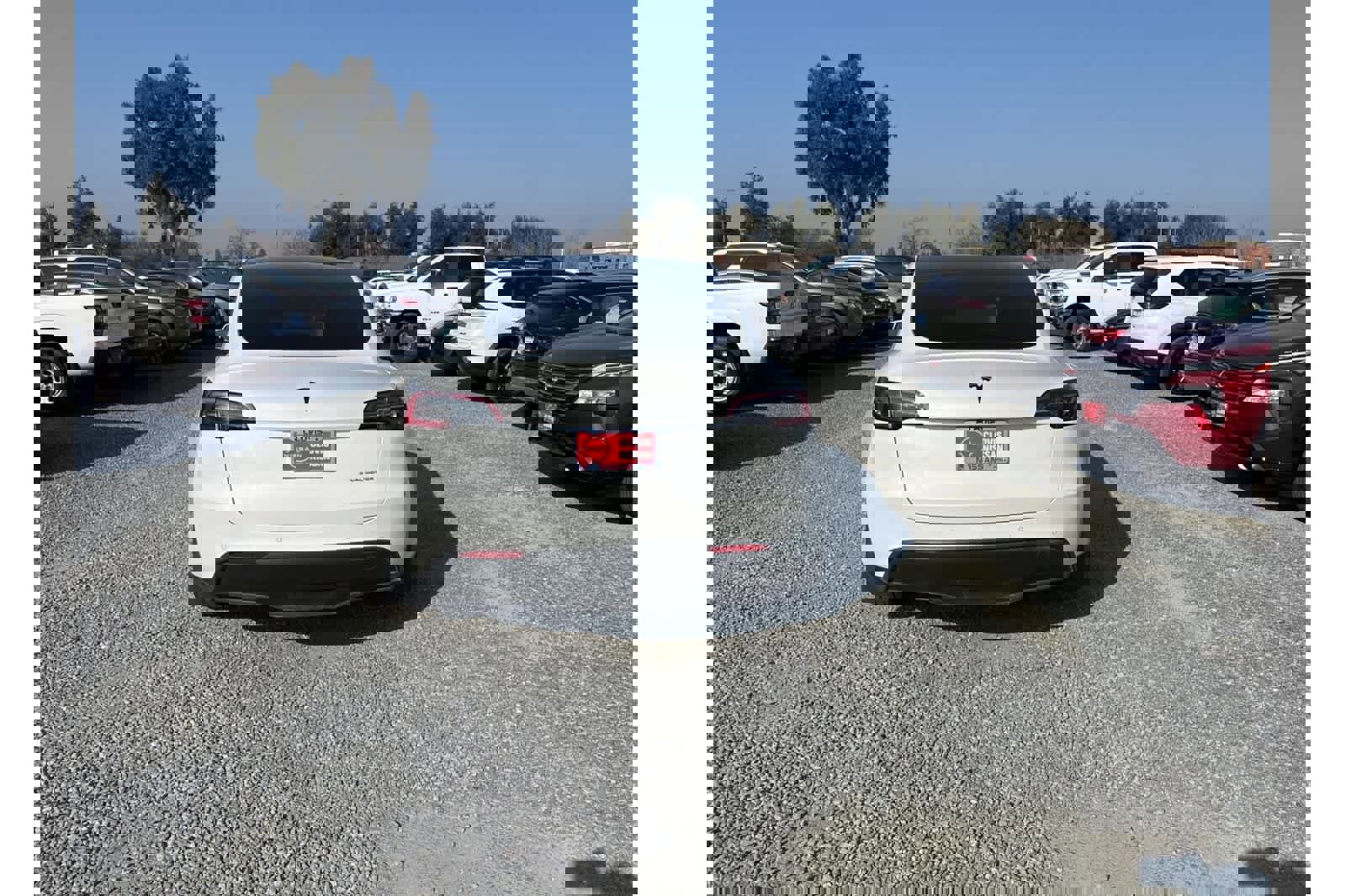 Used 2022 Tesla Model Y Long Range image 8