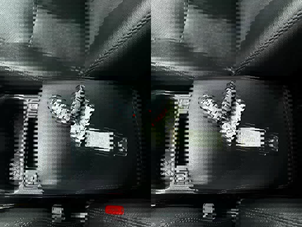 Used 2016 Nissan Rogue SL image 32