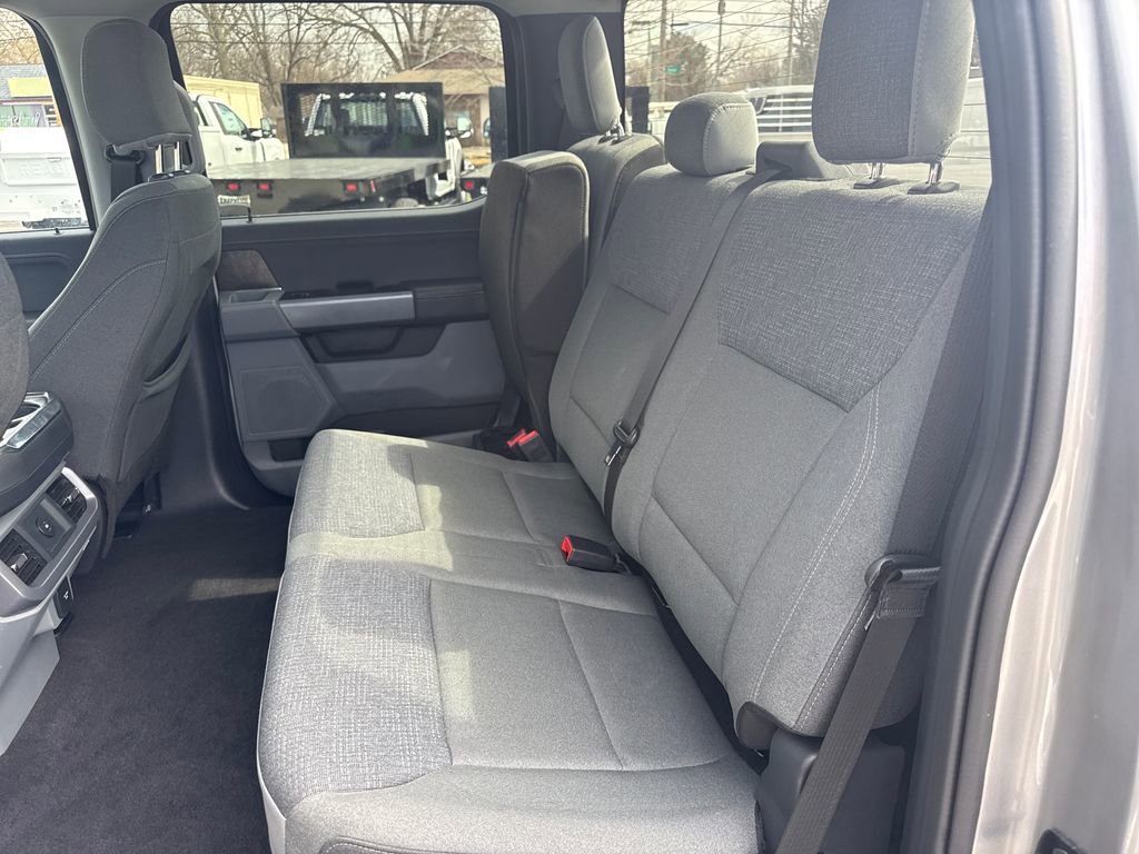 Used 2025 Ford F150 Lightning XLT AWD/4WD image 19