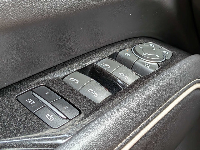 Used 2022 Cadillac Escalade Premium Luxury AWD/4WD image 29