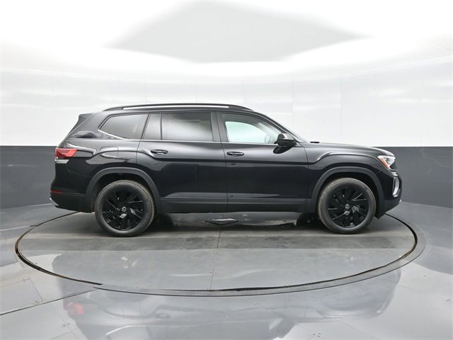 New 2026 Volkswagen Atlas SE image 8