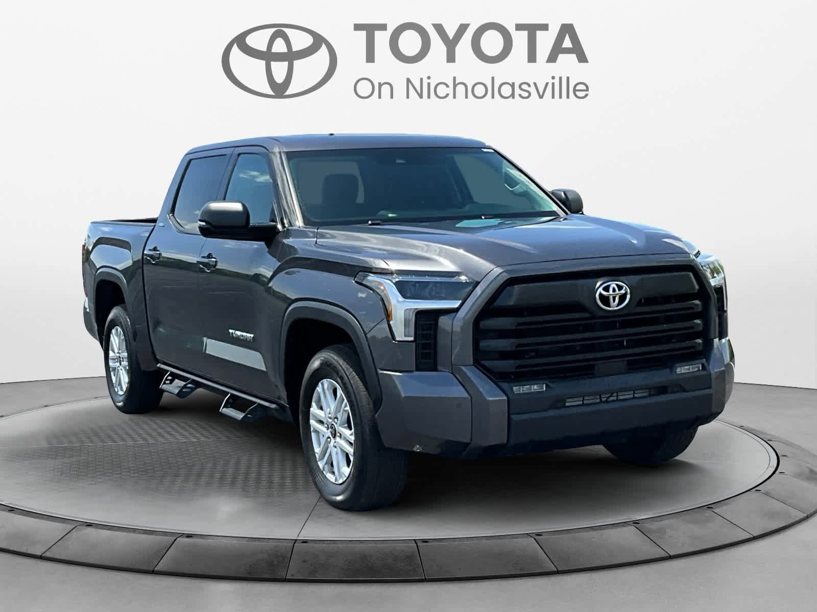 Used 2023 Toyota Tundra SR5 w/ SR5 Premium Package RWD image 8