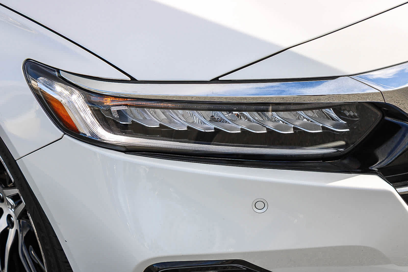 Used 2022 Honda Accord Touring image 4