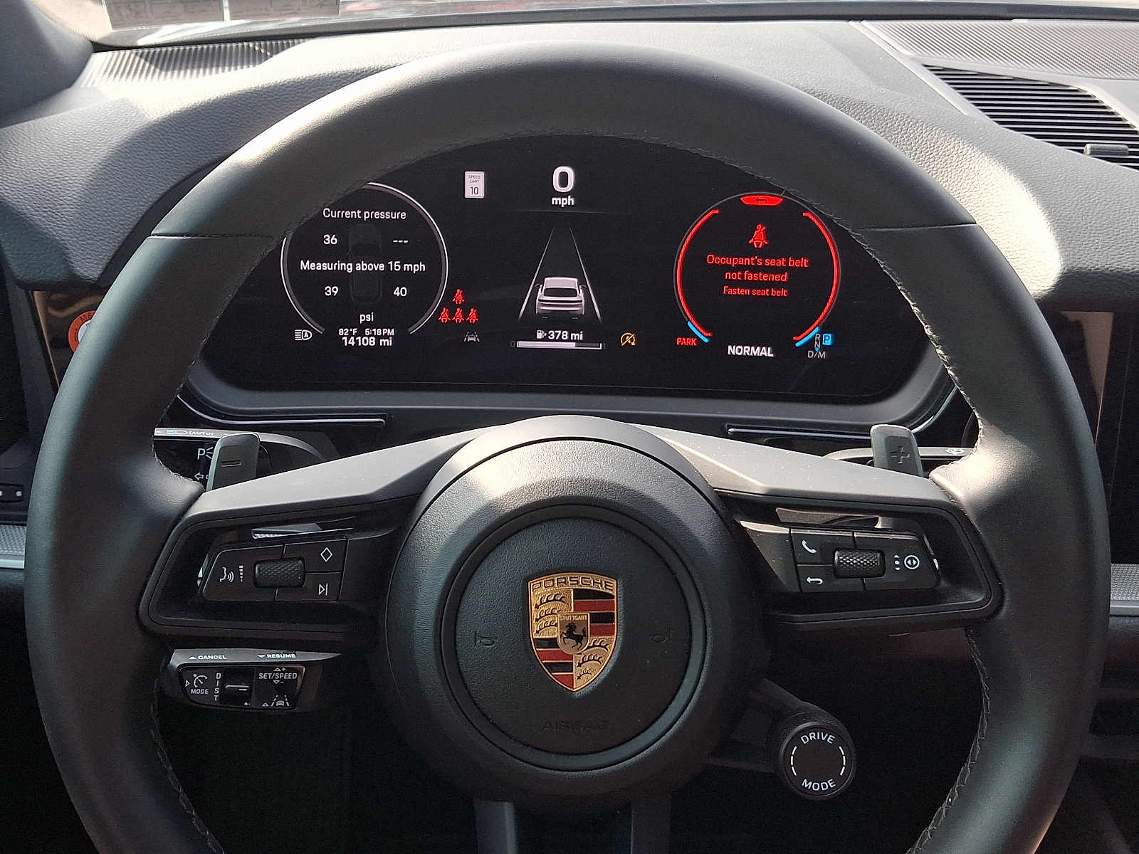 Used 2024 Porsche Cayenne AWD/4WD image 18