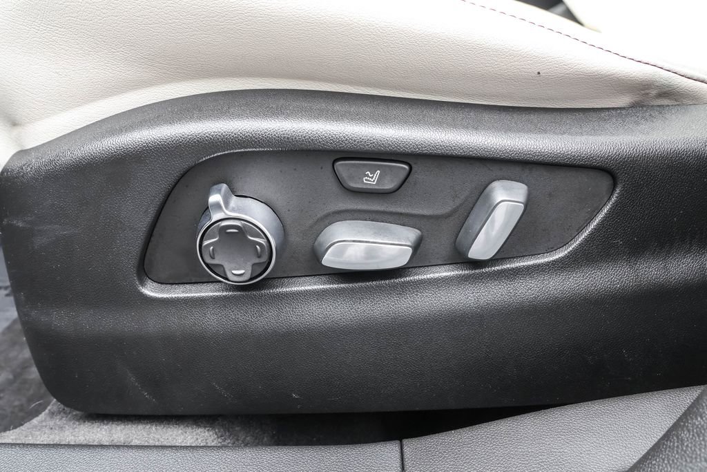 Used 2023 Cadillac XT4 Sport AWD/4WD image 10