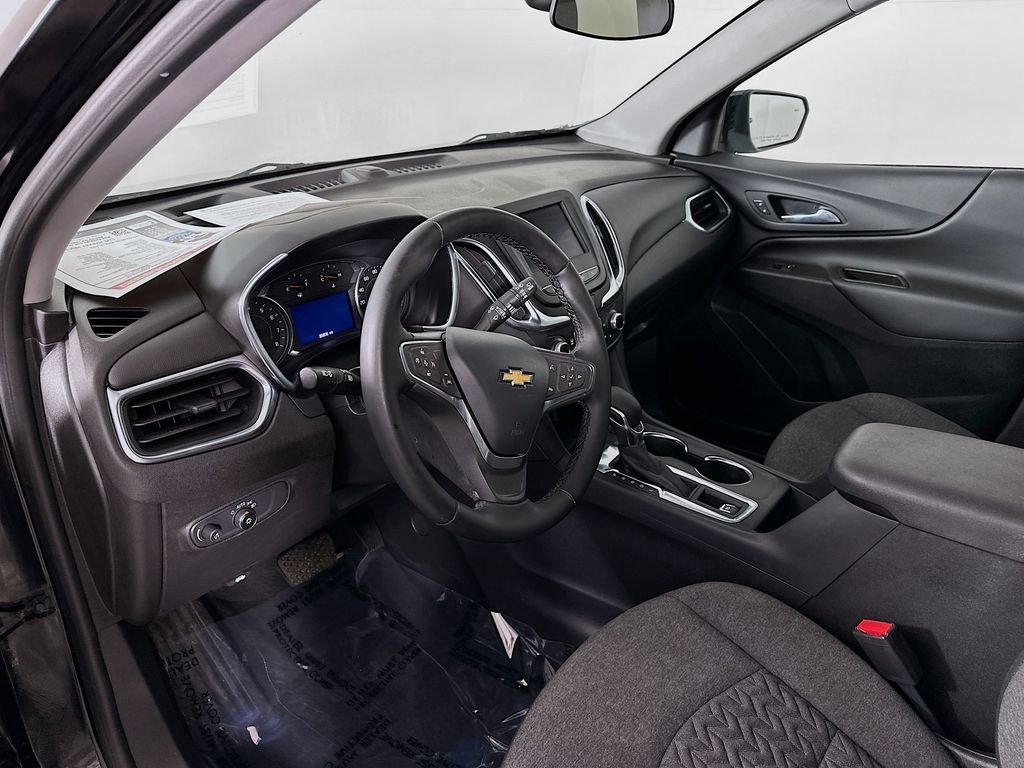 Used 2024 Chevrolet Equinox LT w/ LPO, Floor Liner Package FWD image 15