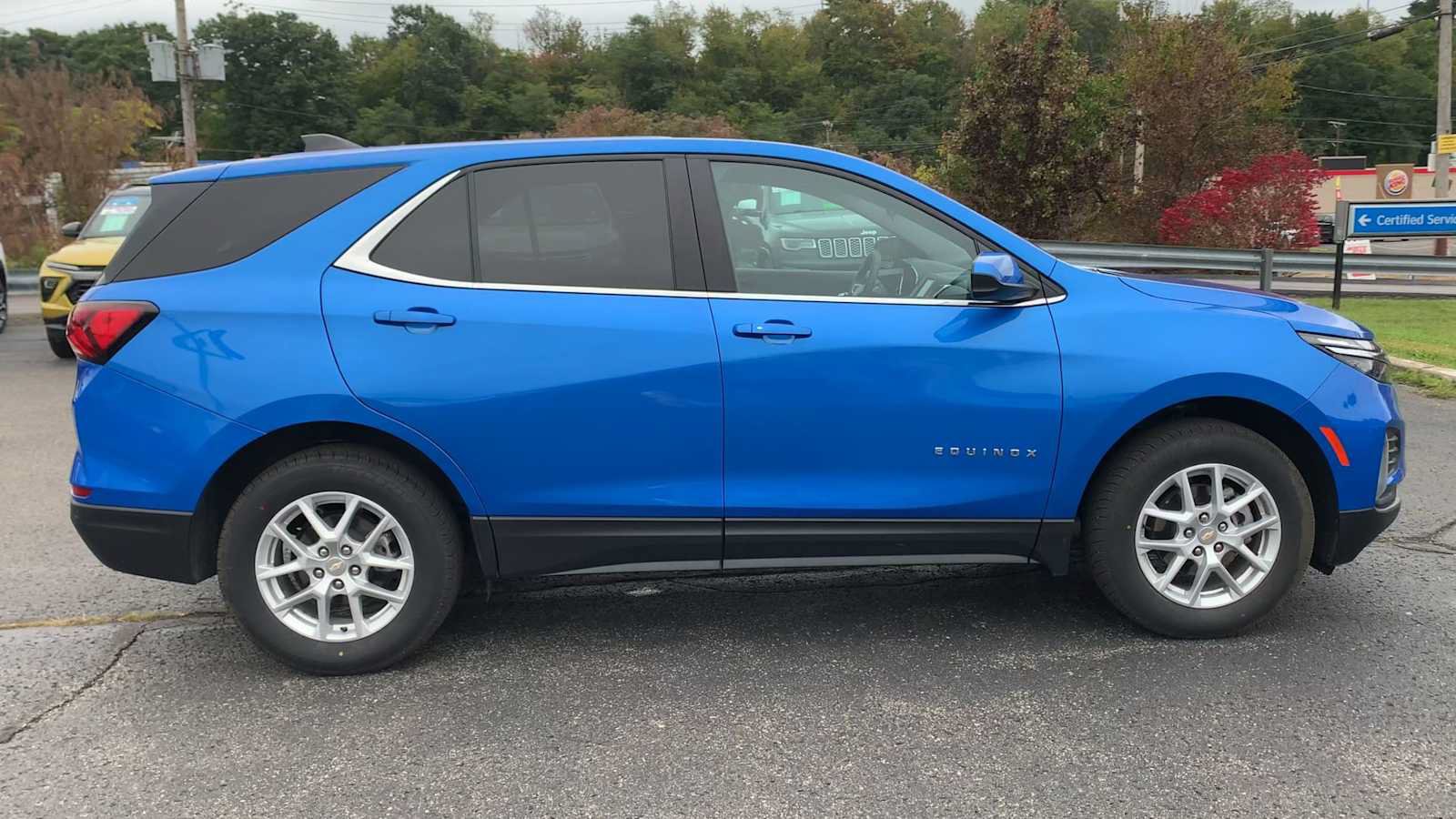 Certified 2024 Chevrolet Equinox LT AWD/4WD image 9
