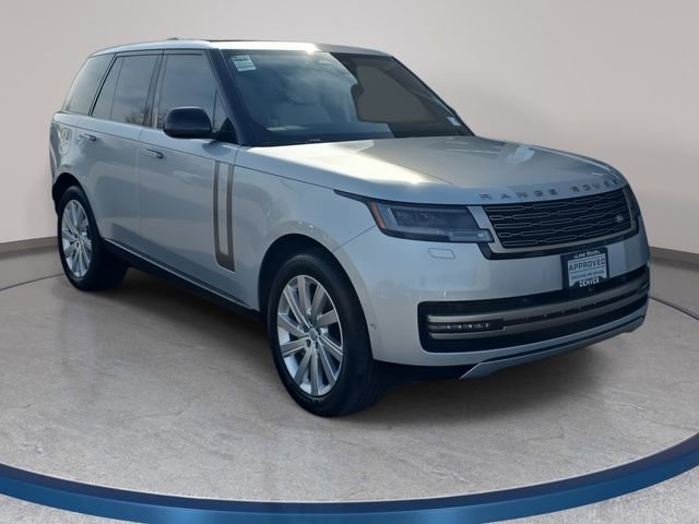 Certified 2024 Land Rover Range Rover SE image 3