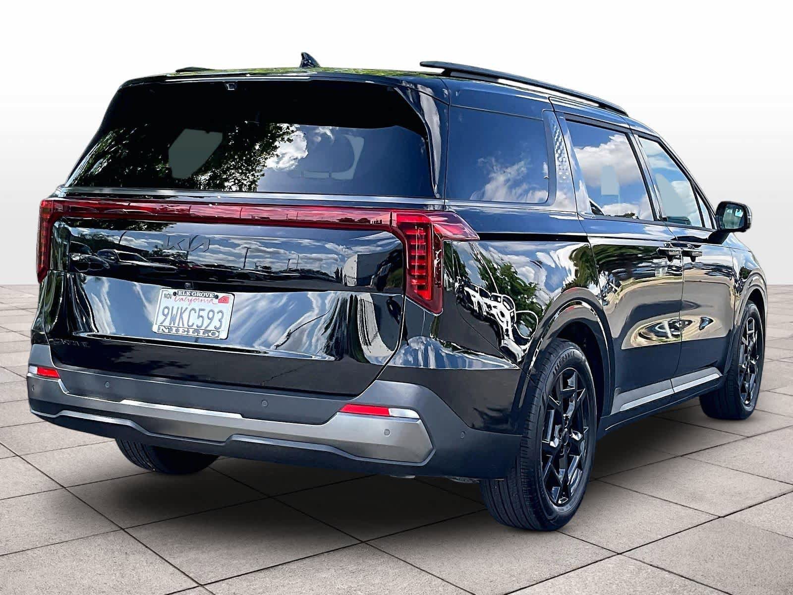Used 2026 Kia Carnival SX Prestige image 15