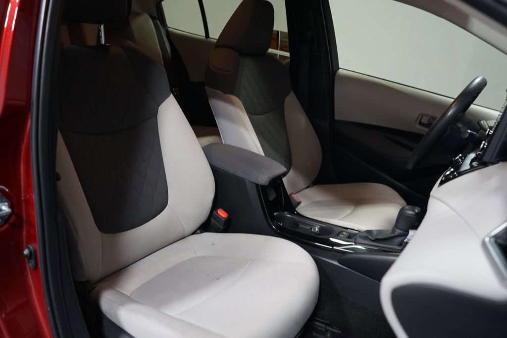 Certified 2022 Toyota Corolla LE image 27