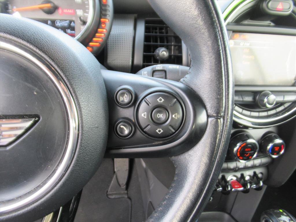 Used 2016 MINI Cooper Convertible image 17