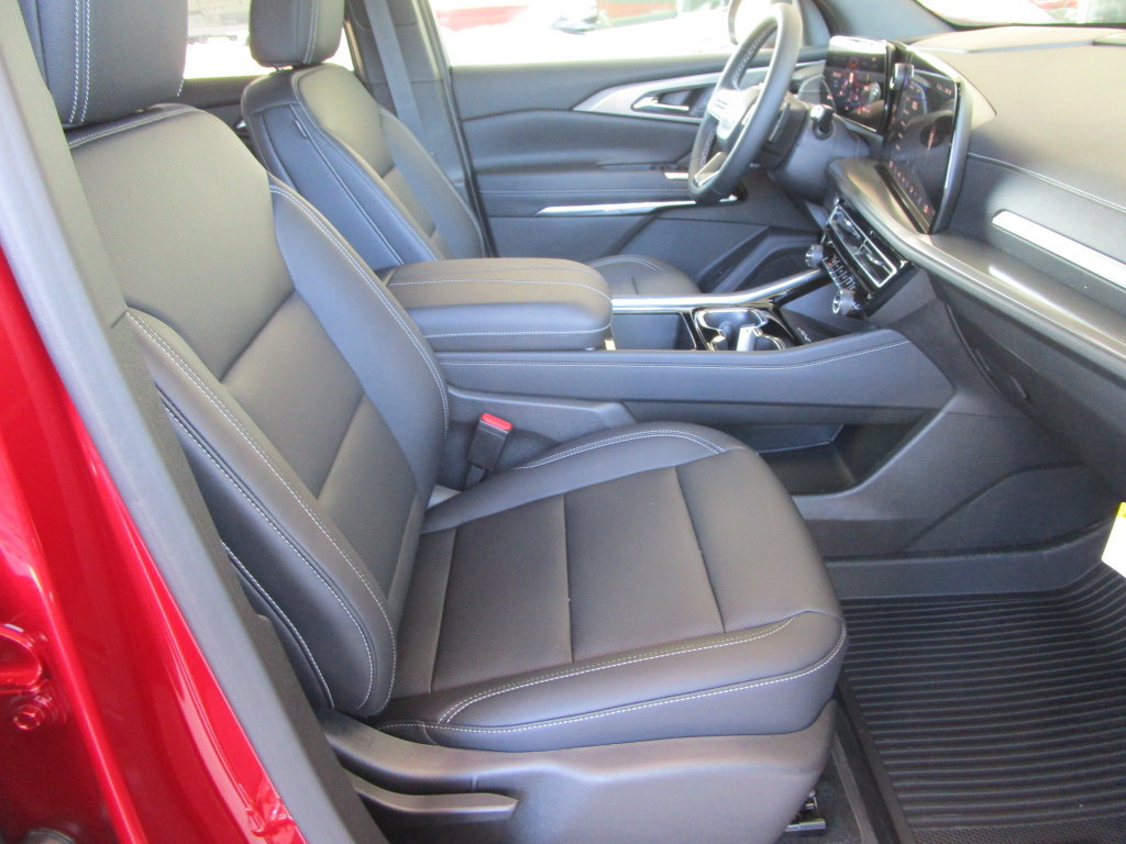 New 2027 Chevrolet Traverse LT w/ Sun and Wheel Package FWD image 27