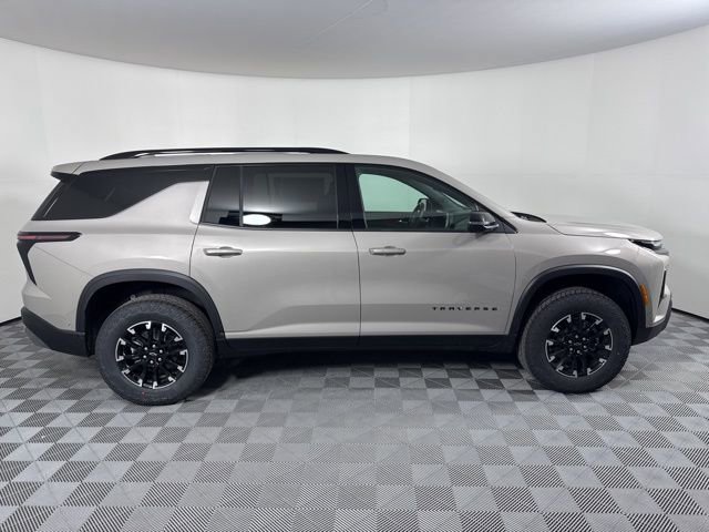 New 2026 Chevrolet Traverse Z71 w/ Enhanced Driving Package image 2