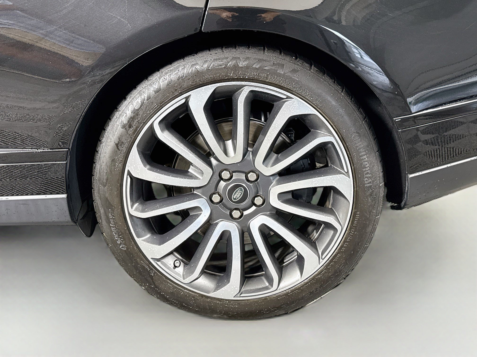 Used 2019 Land Rover Range Rover Supercharged AWD/4WD image 37