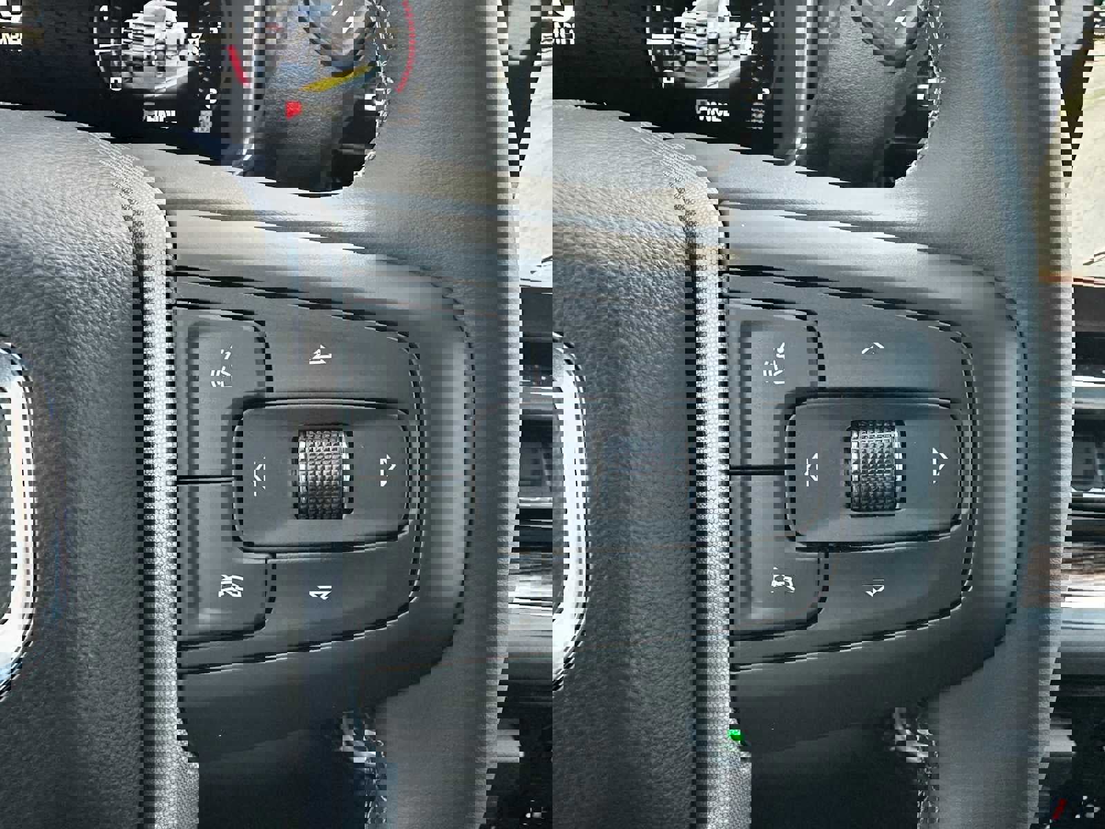 New 2026 GMC Sierra 2500 SLE image 33