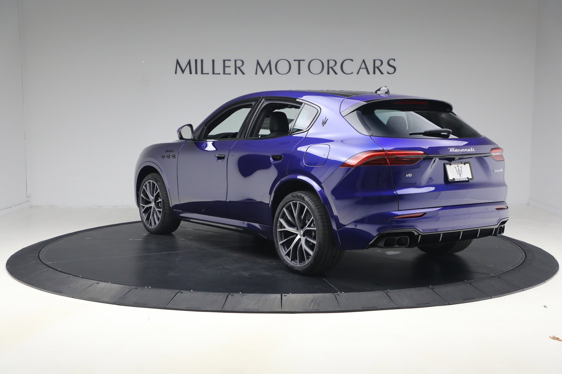 New 2026 Maserati Grecale Modena image 4