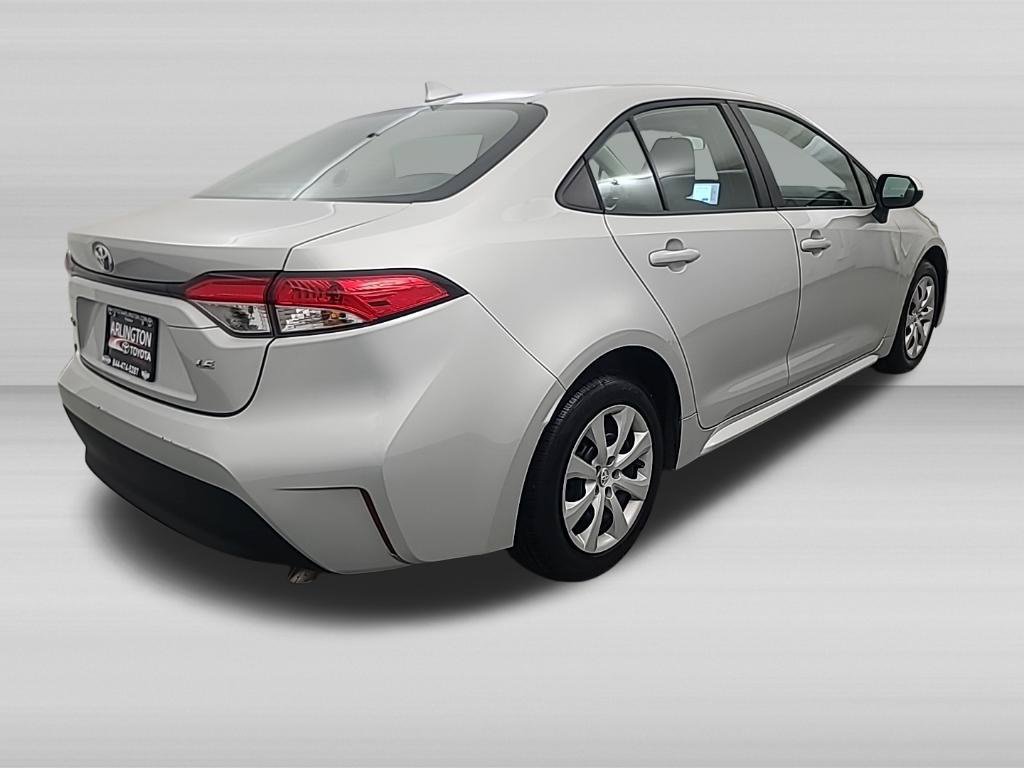 Used 2025 Toyota Corolla LE FWD image 5