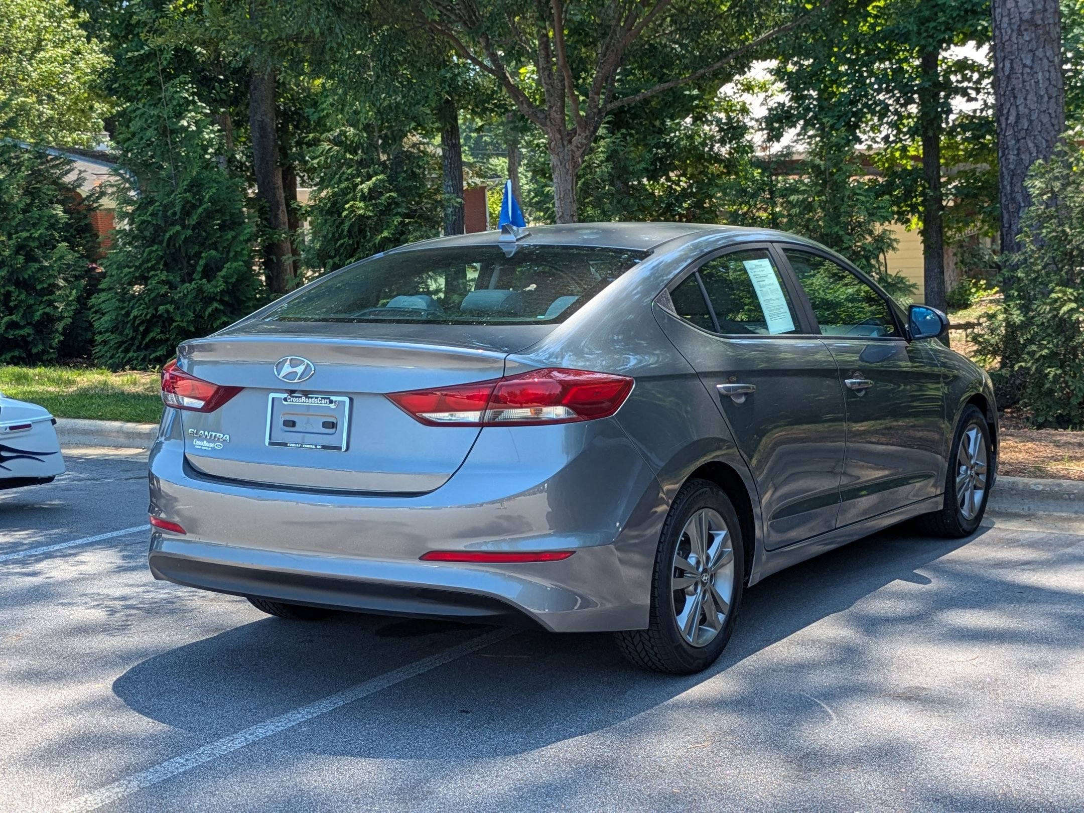 Used 2018 Hyundai Elantra Value Edition FWD image 3