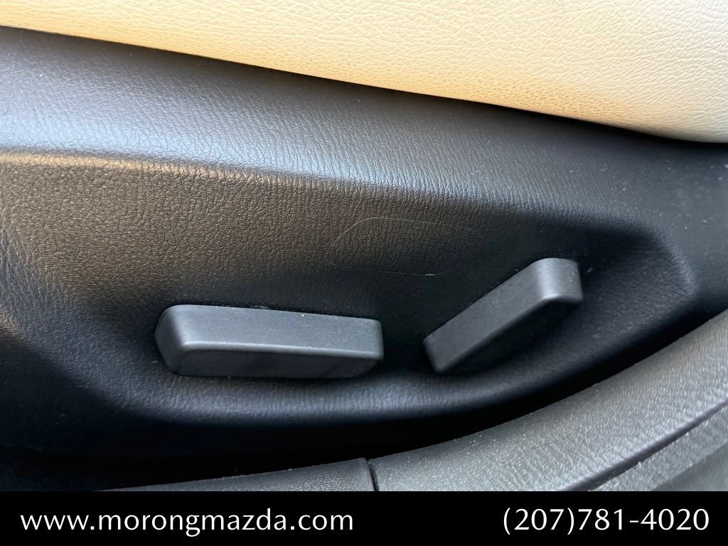 Used 2017 MAZDA MAZDA3 Touring FWD image 23