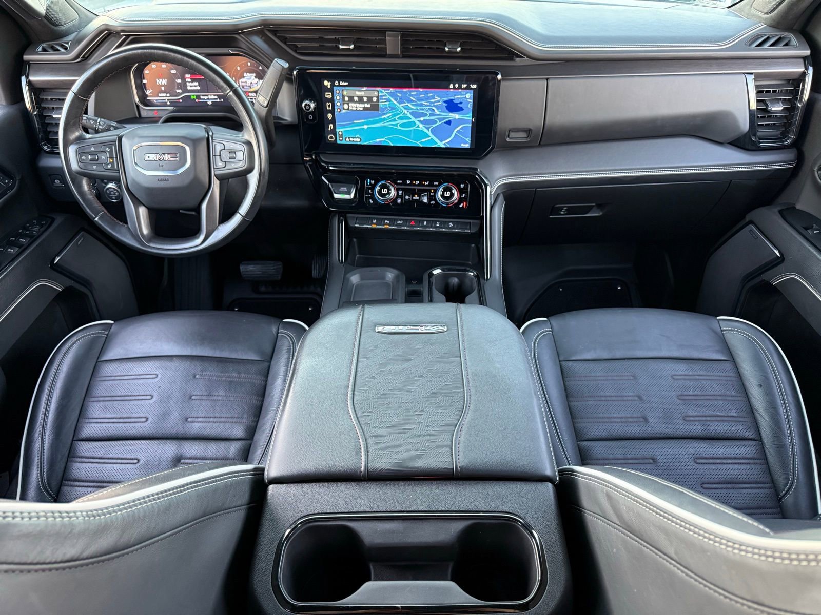 Used 2024 GMC Sierra 2500 AT4X w/ Snow Plow Prep/Camper Package image 18