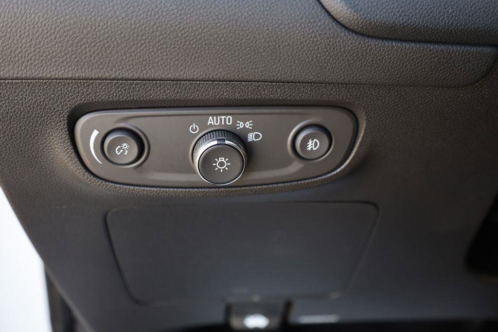 Used 2022 Buick Encore GX Select image 15