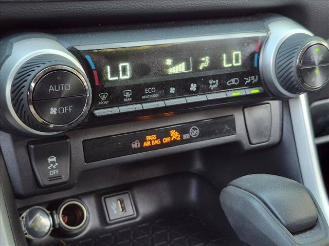 Used 2025 Toyota RAV4 XLE AWD/4WD image 10