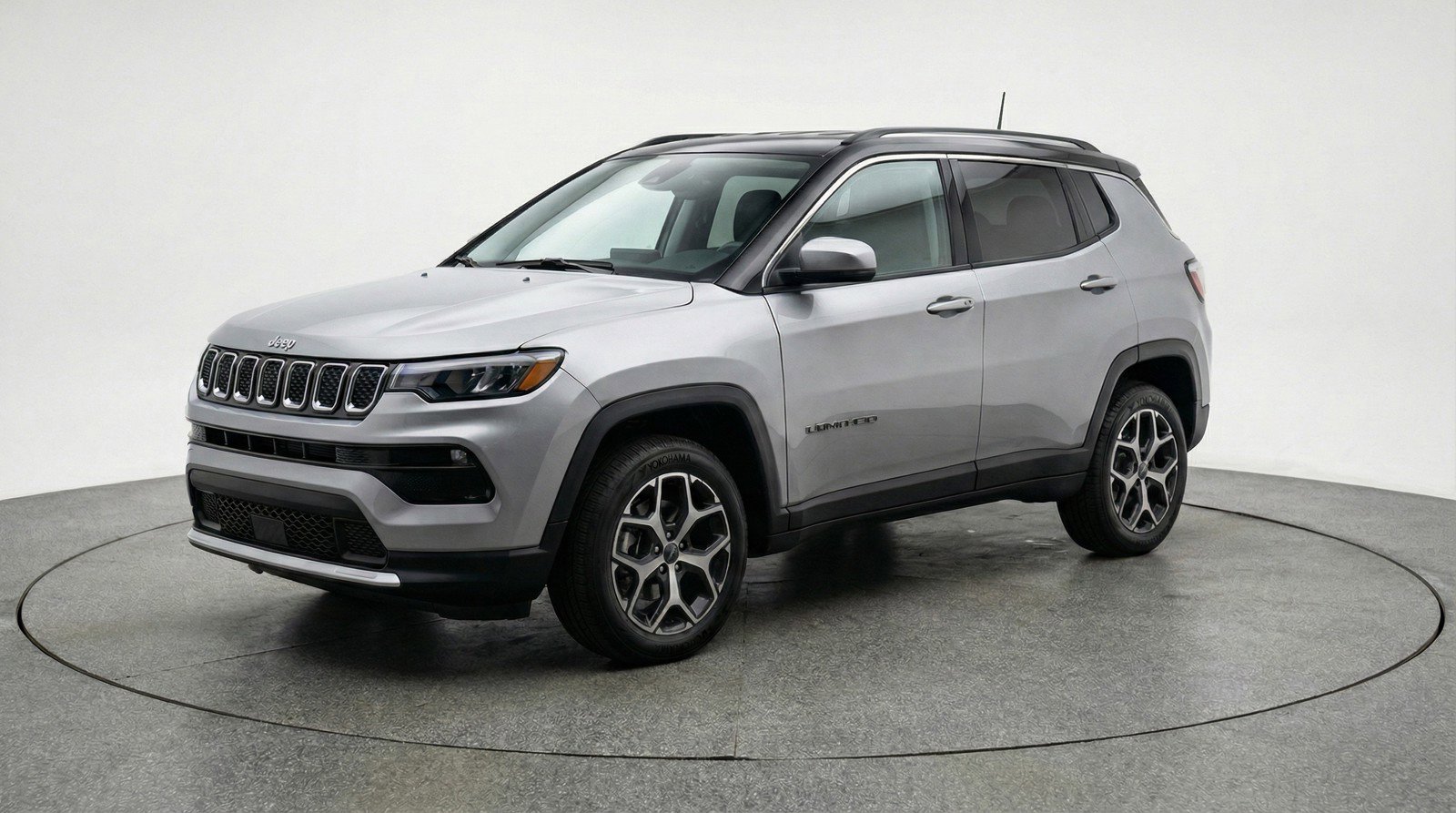 Used 2025 Jeep Compass Limited AWD/4WD image 3