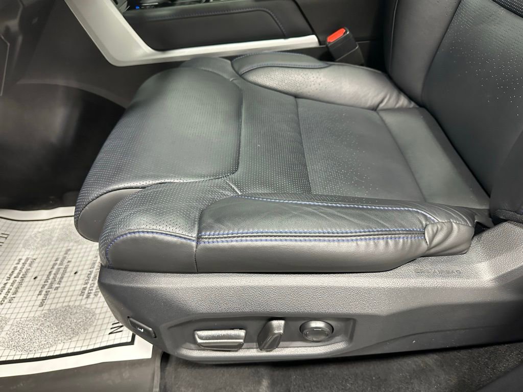Used 2025 Toyota Tundra Platinum AWD/4WD image 13