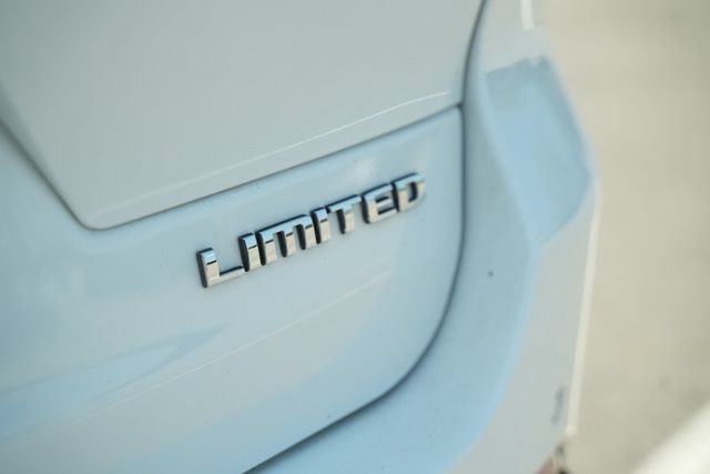 Used 2023 Jeep Grand Cherokee L Limited w/ Luxury Tech Group II AWD/4WD image 50
