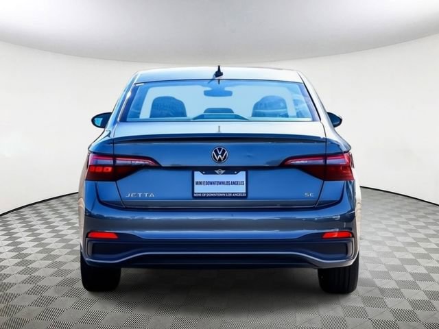 Used 2024 Volkswagen Jetta SE image 7