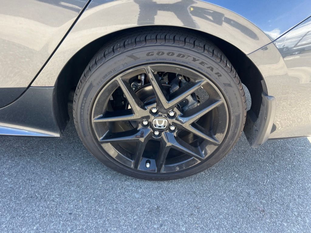 Used 2024 Honda Civic Sport image 14