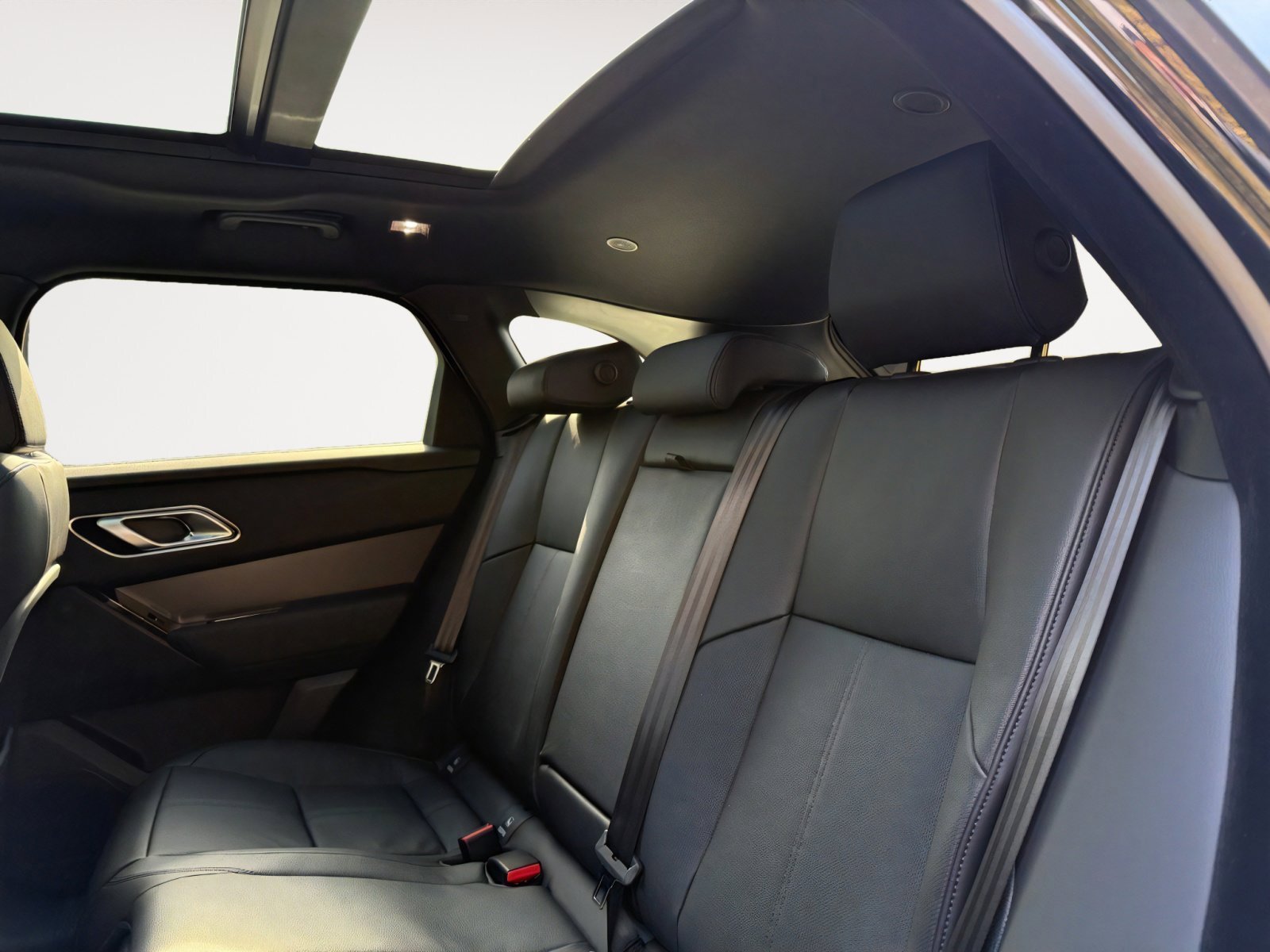 New 2026 Land Rover Range Rover Velar S image 13