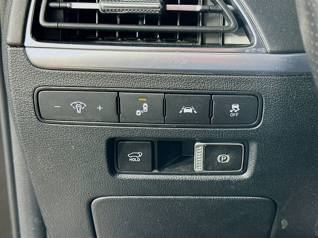 Used 2022 Hyundai Palisade Calligraphy image 23