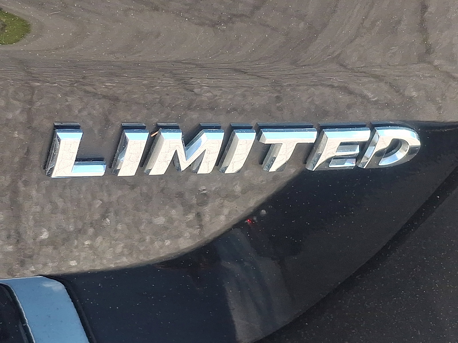 Used 2017 Jeep Grand Cherokee Limited AWD/4WD image 32
