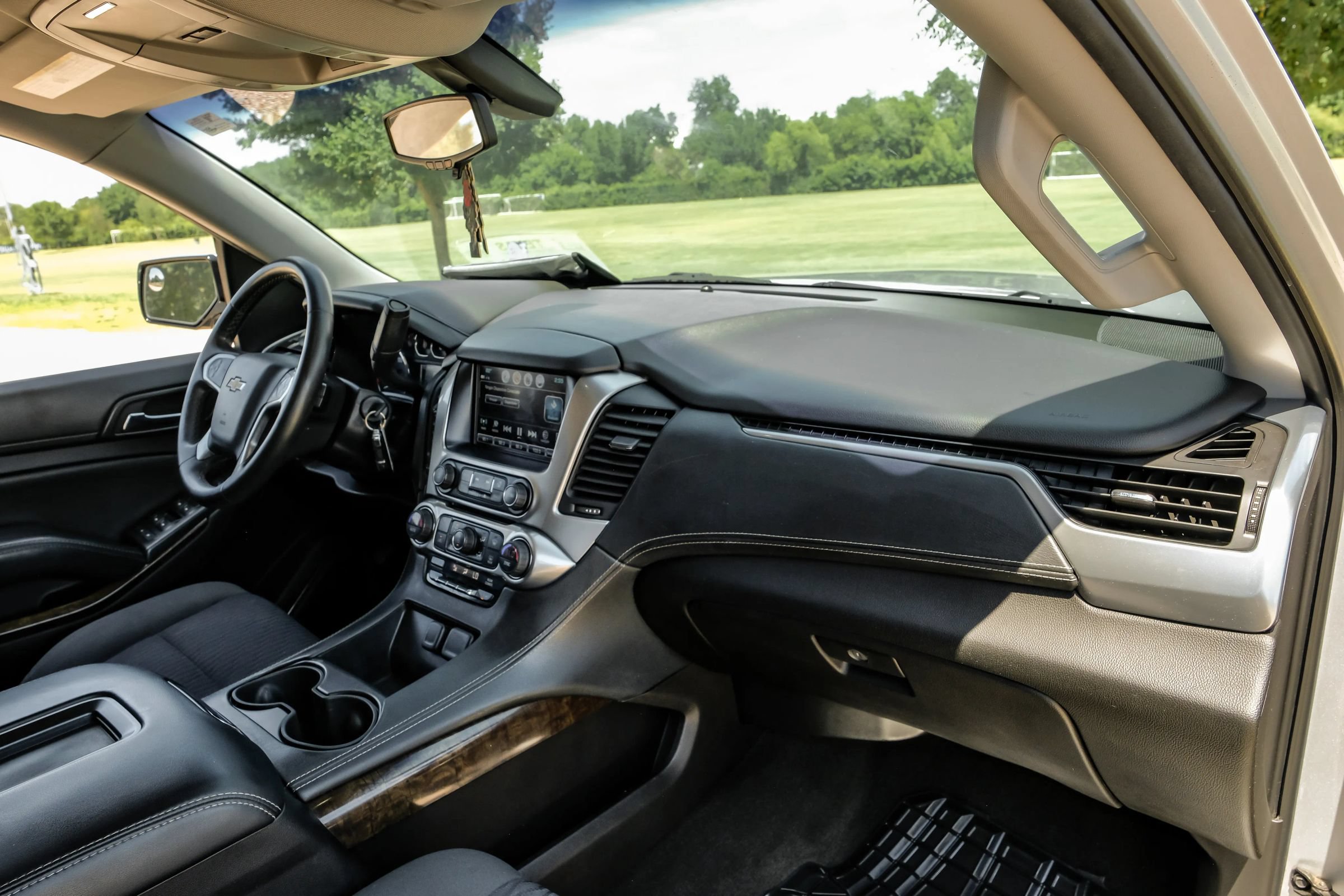 Used 2017 Chevrolet Tahoe LS AWD/4WD image 15