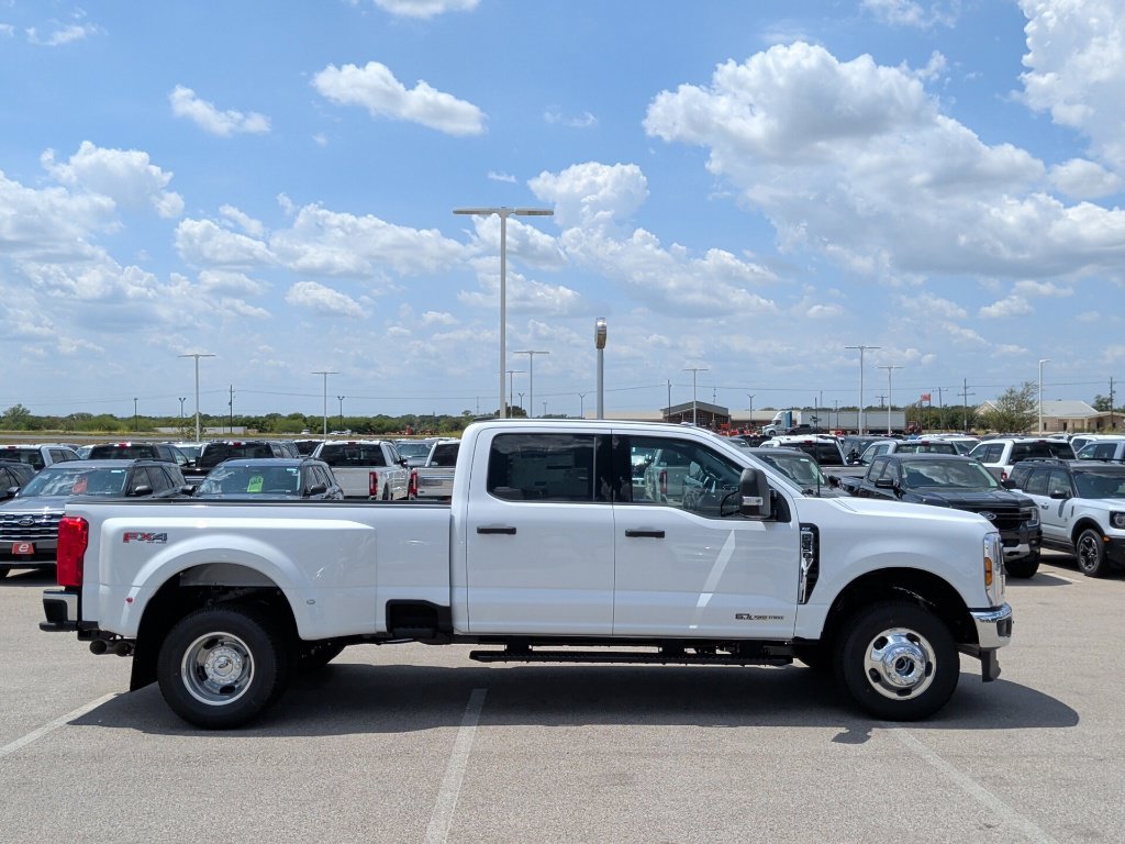New 2026 Ford F350 XLT AWD/4WD image 9