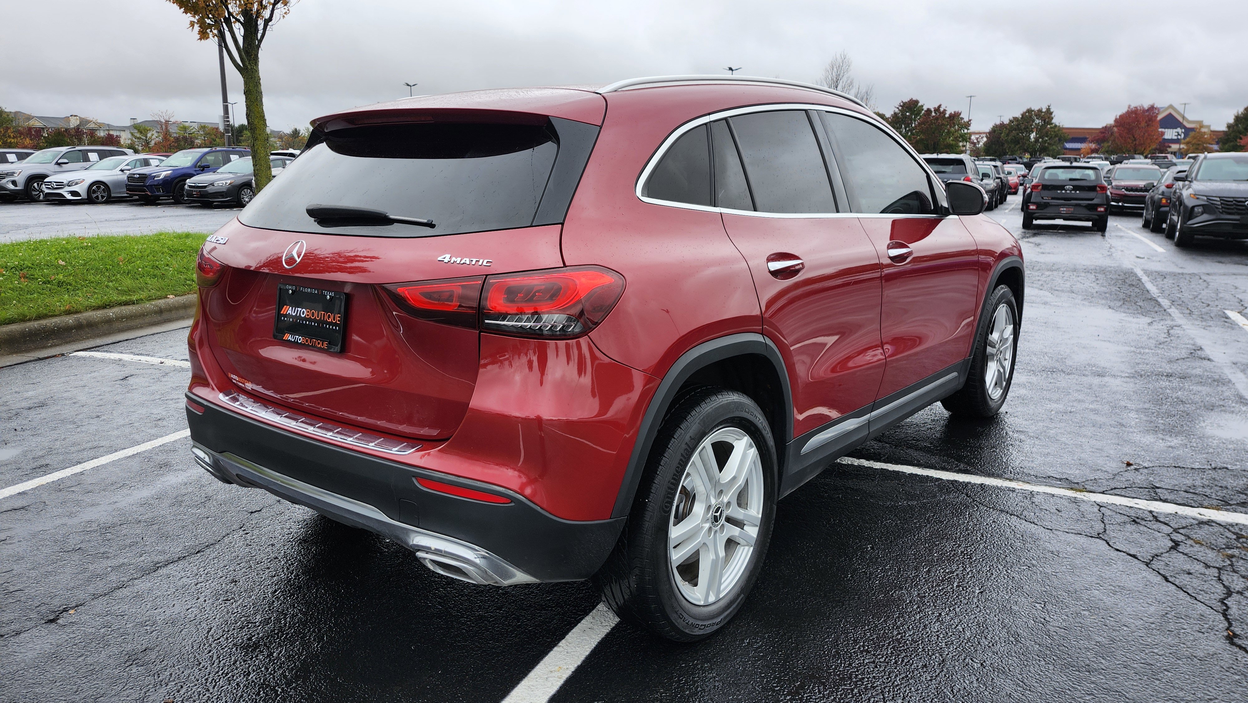 Used 2021 Mercedes-Benz GLA 250 4MATIC w/ Premium Package image 11