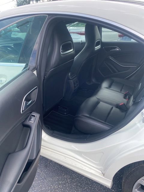 Used 2018 Mercedes-Benz CLA 250 image 8